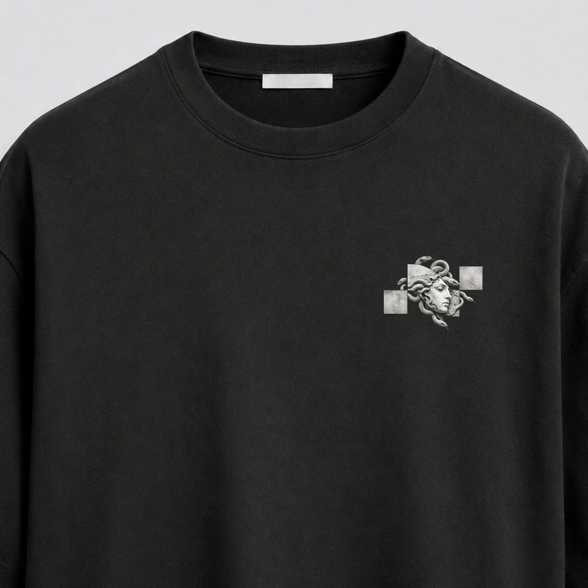 Noctilupus Medusa Crest T Shirt in Black