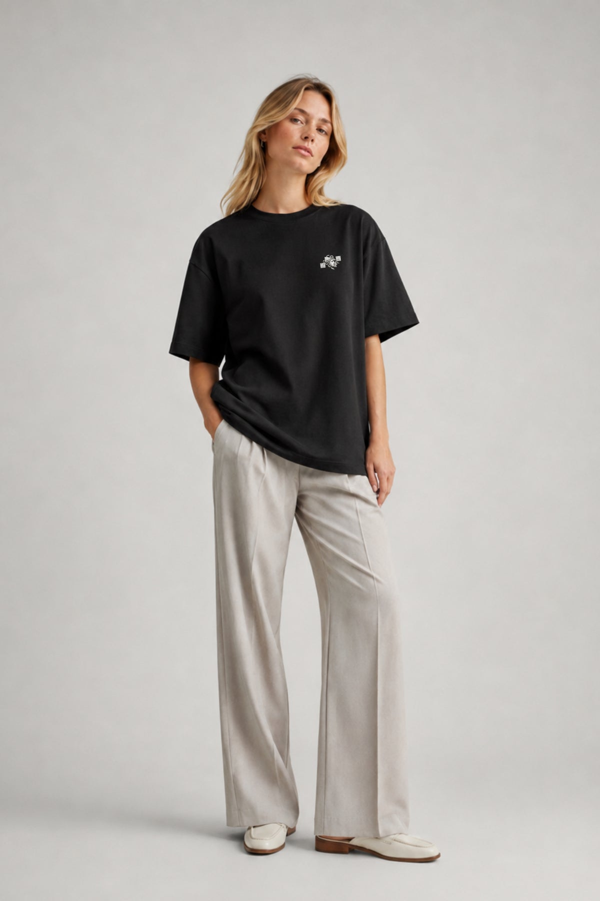 Noctilupus Medusa Crest T Shirt in Black