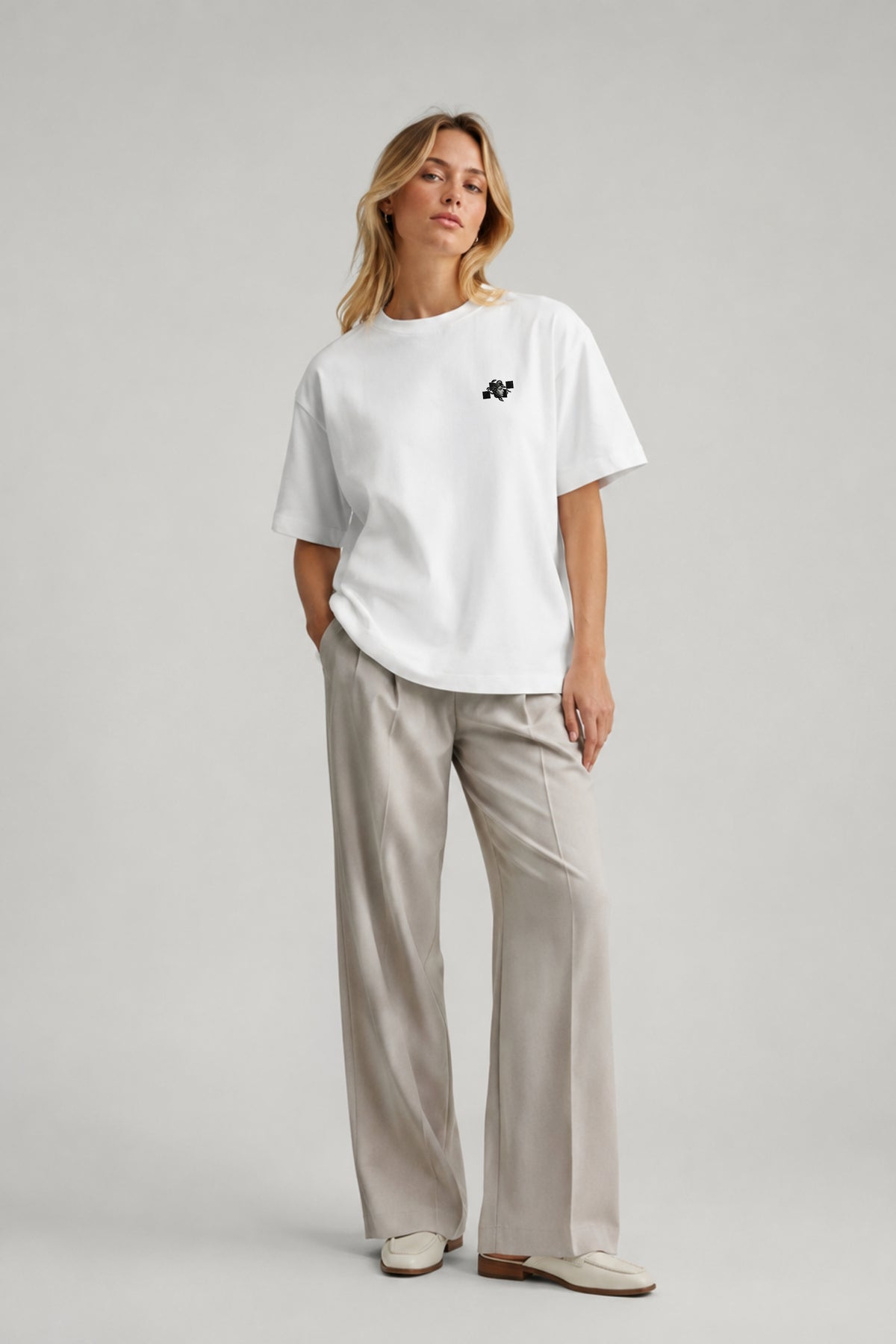 Noctilupus Medusa Crest T Shirt in White