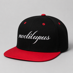 Noctilupus Snapback Cap in Schwarz und Rot